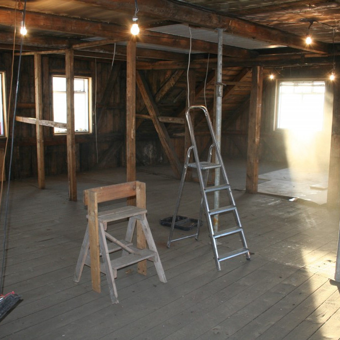 Búið að fjarlægja alla milliveggi á efri hæð